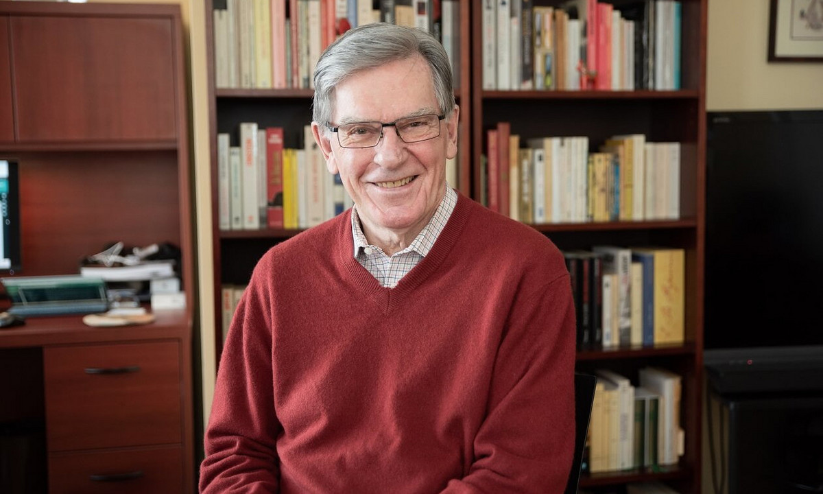 Robert Lacroix