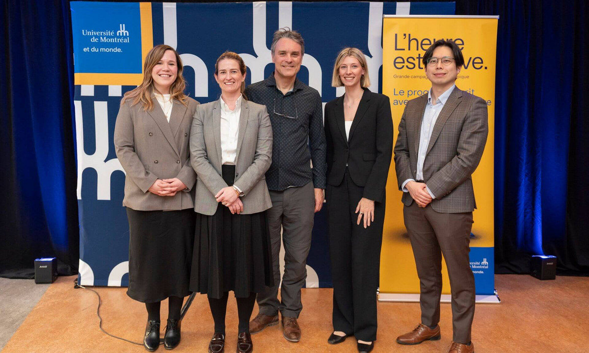 De gauche à droite: Riley Krembil, COO Fondation Krembil; Kate Williams, directrice scientifique Fondation Krembil; Louis-Éric Trudeau, professeur au Département de pharmacologie et physiologie et chercheur à l’Institut Courtois d’innovation biomédicale; Reese Whitaker, coordonnatrice - Programme de recherche Fondation Krembil; Tae Joon Yi, directeur associé Fondation Krembil.