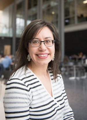 Julie Hlavacek-Larrondo