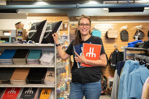 Mélanie Primeau, gérante de la librairie Roger-Gaudry