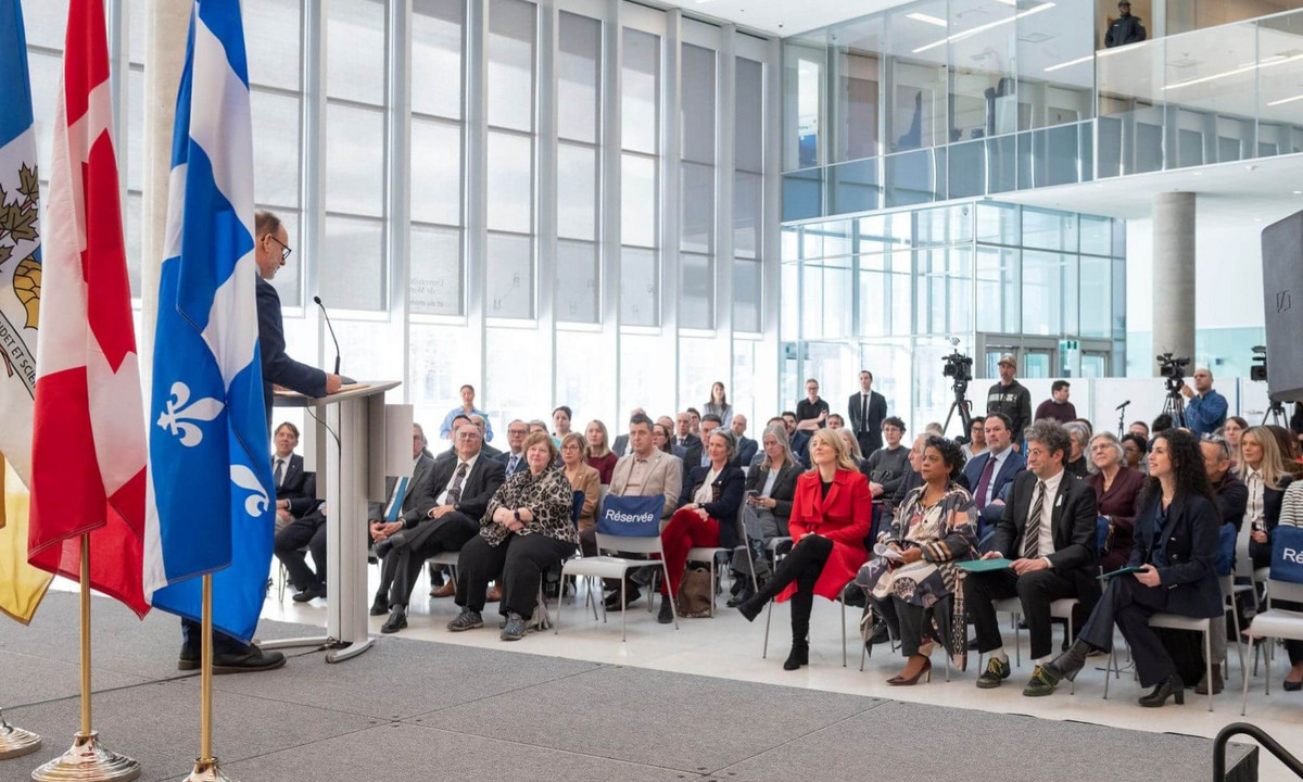 Daniel Jutras, rector of the Université de Montréal, welcomes the dignitaries present at the press conference.