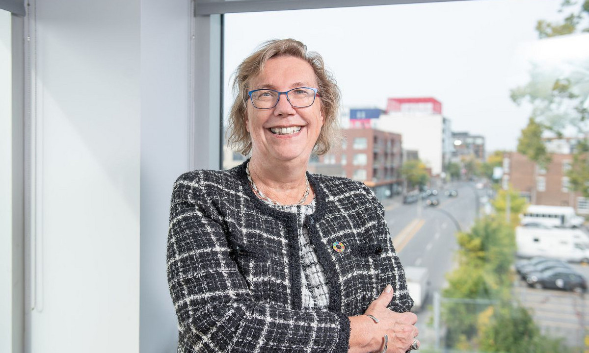 Evelyne de Leeuw