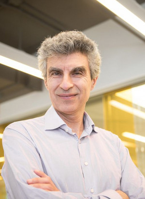 Yoshua Bengio